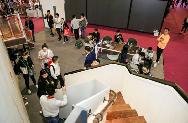 2020�ڰ˽��Ϻ�¥��չ������ʽ����