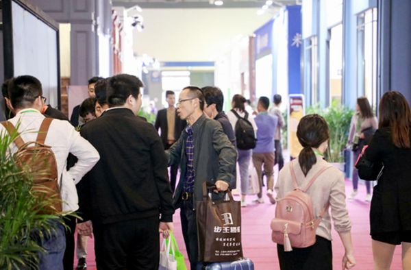 2020�ڰ˽��Ϻ�¥��չ������ʽ����