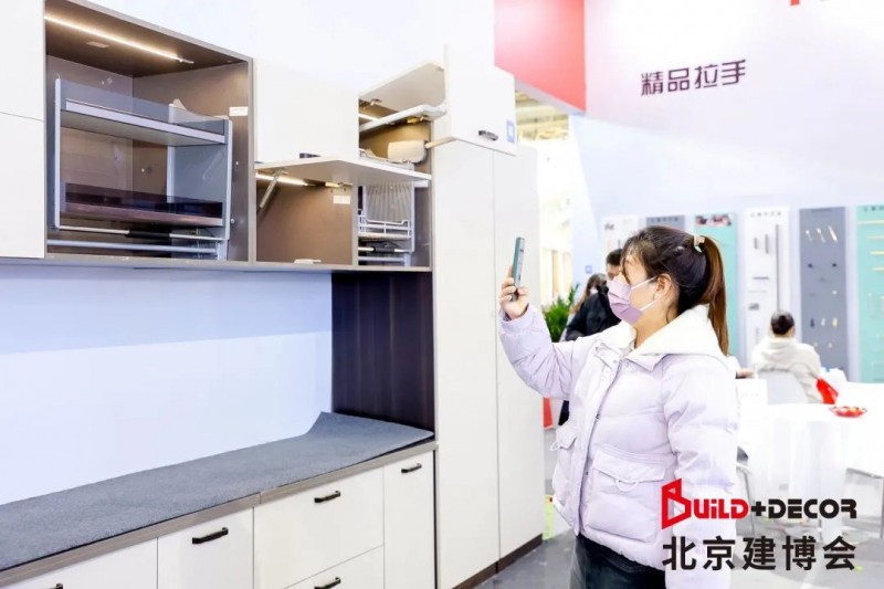 2024北京建博会开幕:全品类定制+全链路打通,领航家居建材新时代_11